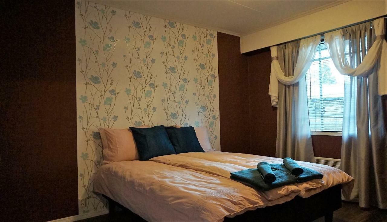 4 Bedrooms Near Center - Kranni ポリ エクステリア 写真